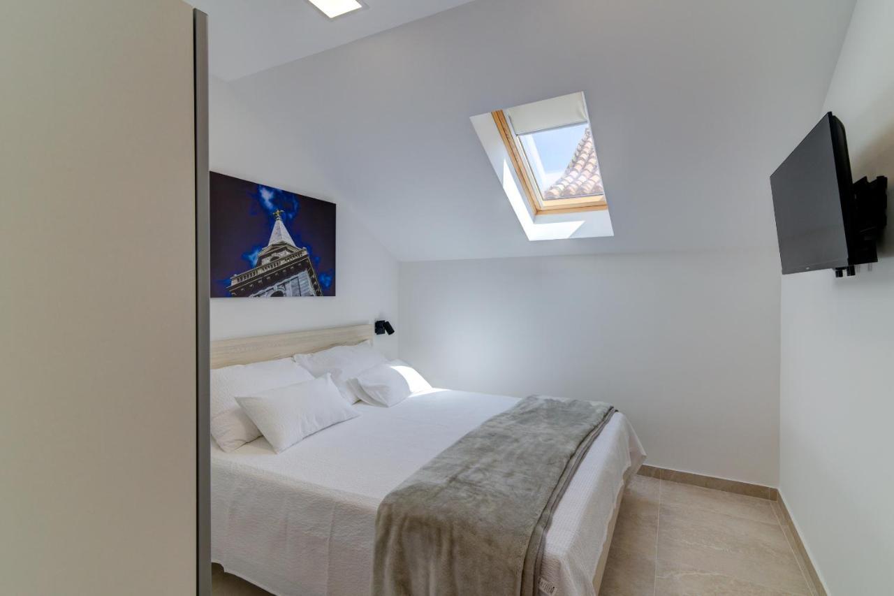 Rote Zora Apartment Senj  Bagian luar foto