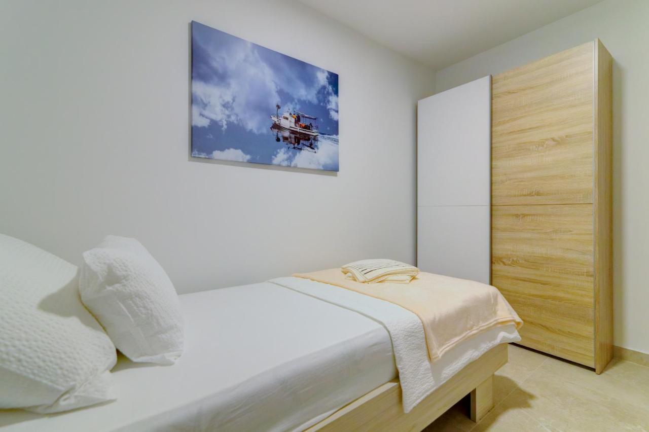 Rote Zora Apartment Senj  Bagian luar foto