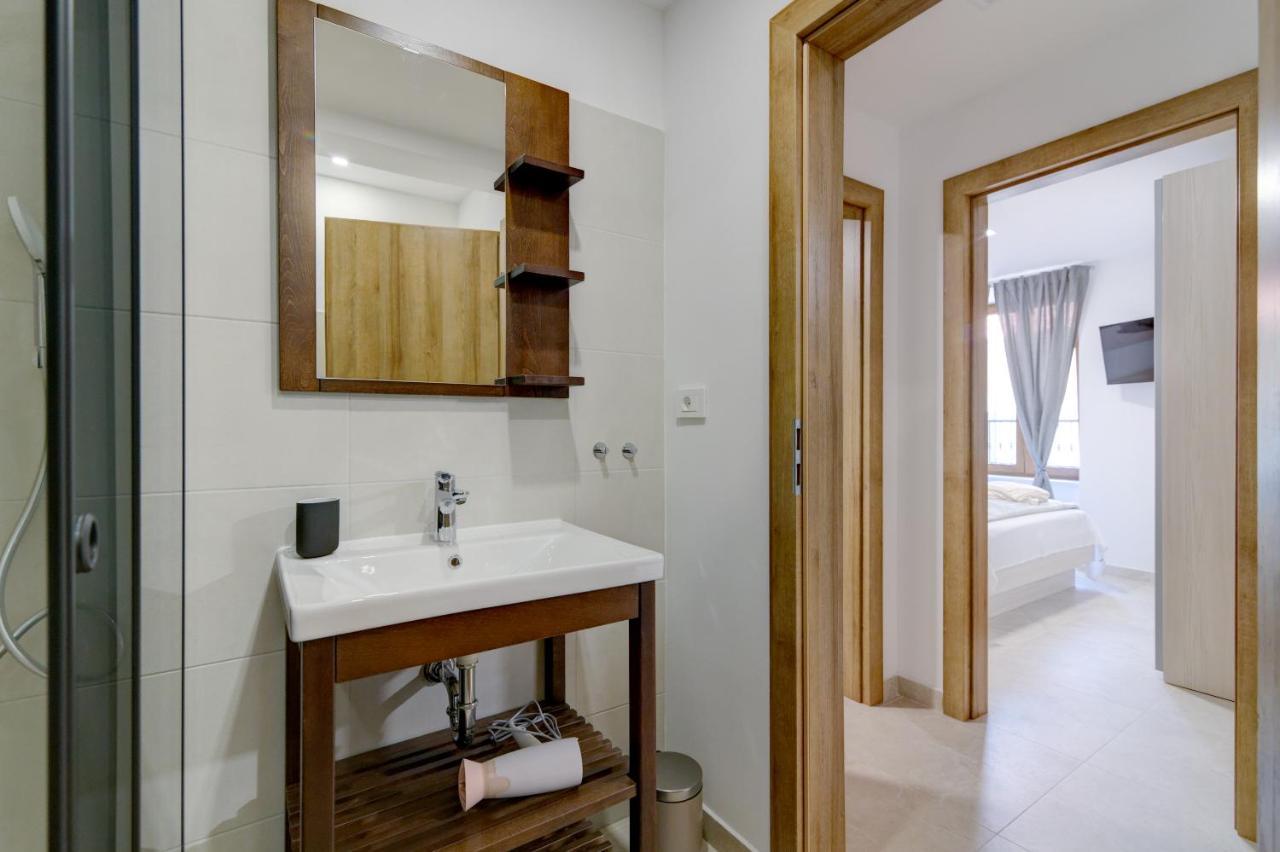 Rote Zora Apartment Senj  Bagian luar foto