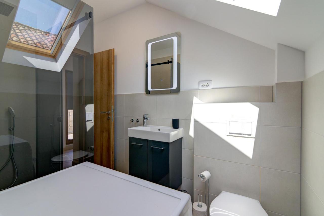 Rote Zora Apartment Senj  Bagian luar foto